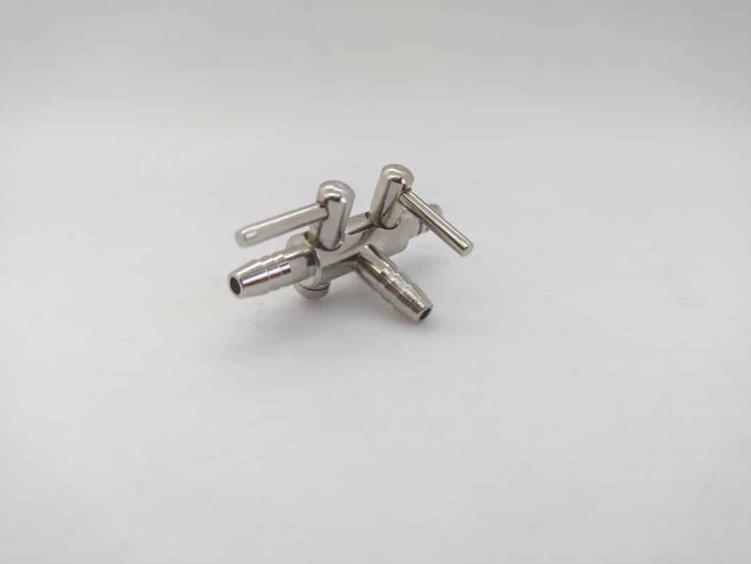 Nisso Air Line Splitter With Valve – 2 Way